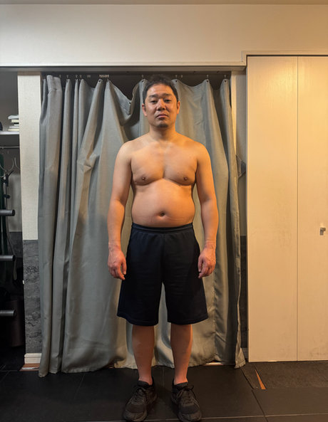 47才／男性 ビフォー｜骨格矯正とトレーニング前の状態