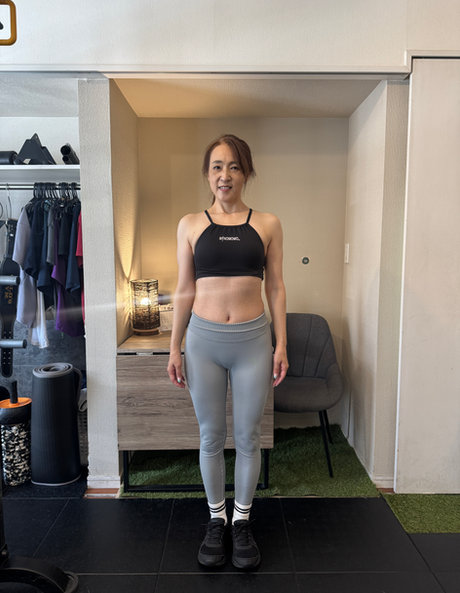 58才／女性 ビフォー｜骨格矯正とトレーニング前の状態